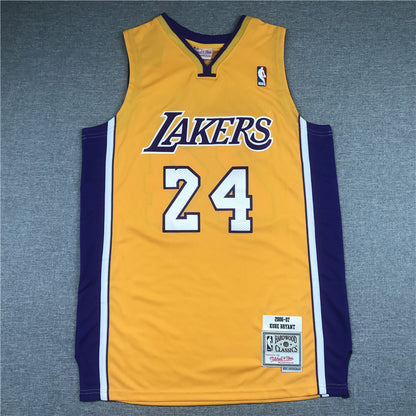 Kobe Bryant Los Angeles Lakers. Retro Edition 2006-07