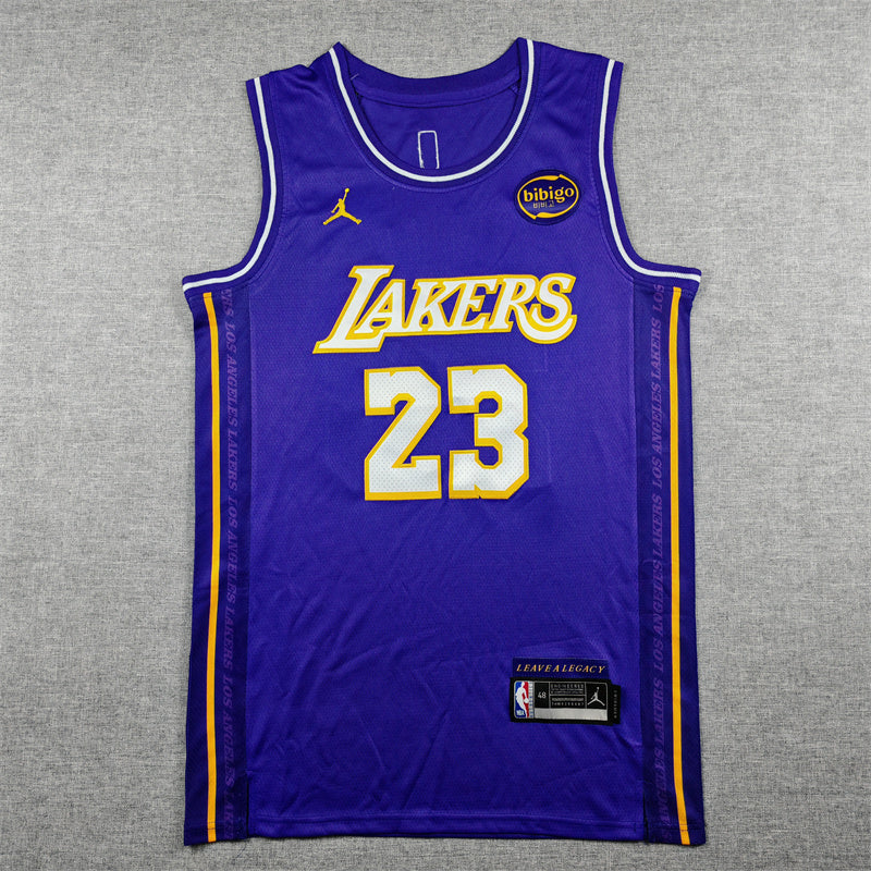 LeBron James Los Angeles Lakers. Statement Edition 2025-26